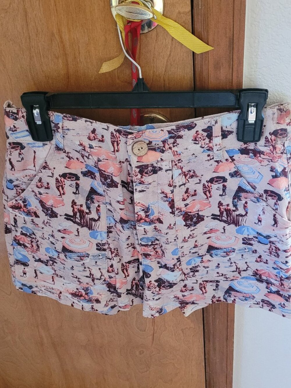 URBAN OUTFITTERS SHORTS SIZE 29